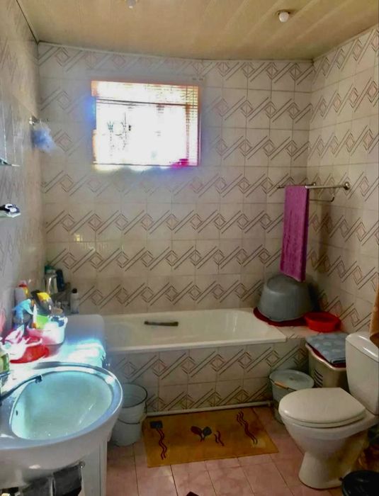 Продается 3х комнатная квартира, М. Горький (БИЙ)