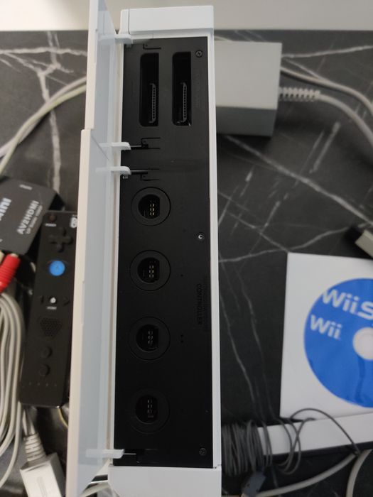 Nintendo wii modat cu cip cu adaptor HDMI