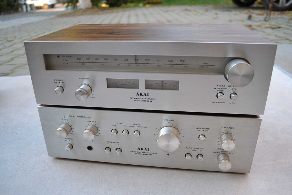 Amplificator Akai AM-2200 CU Tuner Akai AT 2200