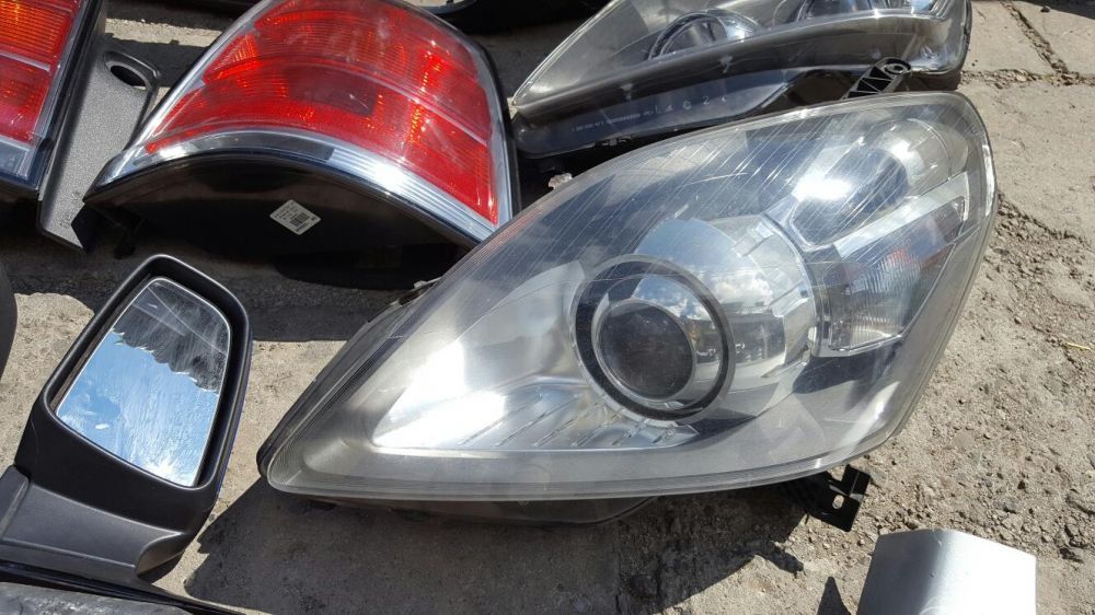 Opel Zafira B, C , faruri xenon, bări protecție, capote