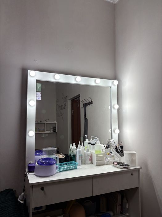 Продам визажный столик