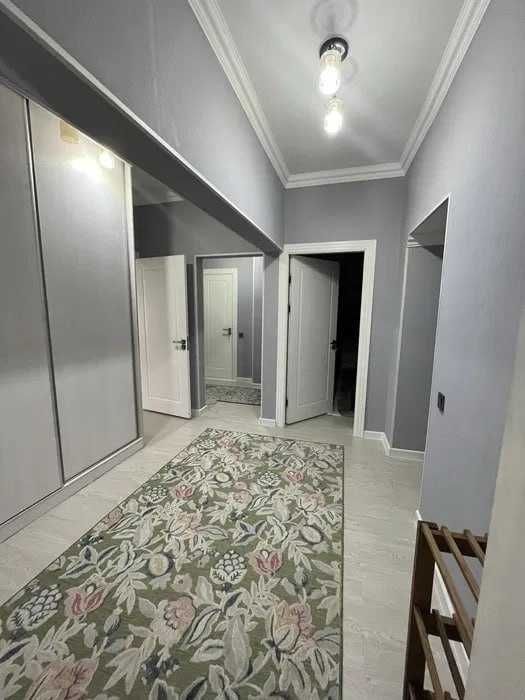 Максим горький 3 комнат АРЕНДА 500 метров метро БИЙ БУЗ базар сайрам