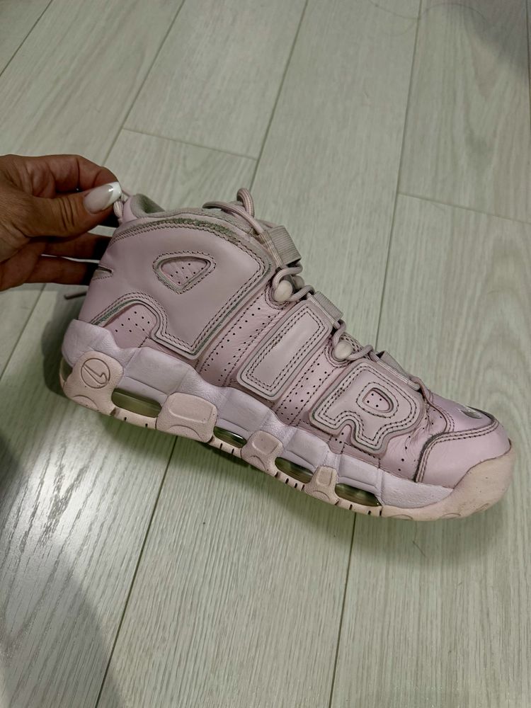 Nike Air More Uptempo Pink