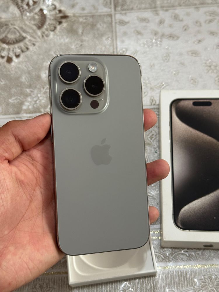 iPhone 15 pro 128gb