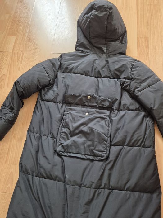 Куртка осень-зима с вставными варежками и задним карманом