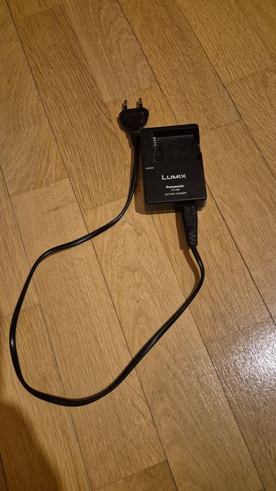 Vând  Vând aparat foto Panasonic Lumix DMC G80 M