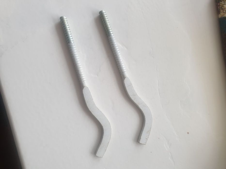 Кронштейн 2 шт.  для радиатора.