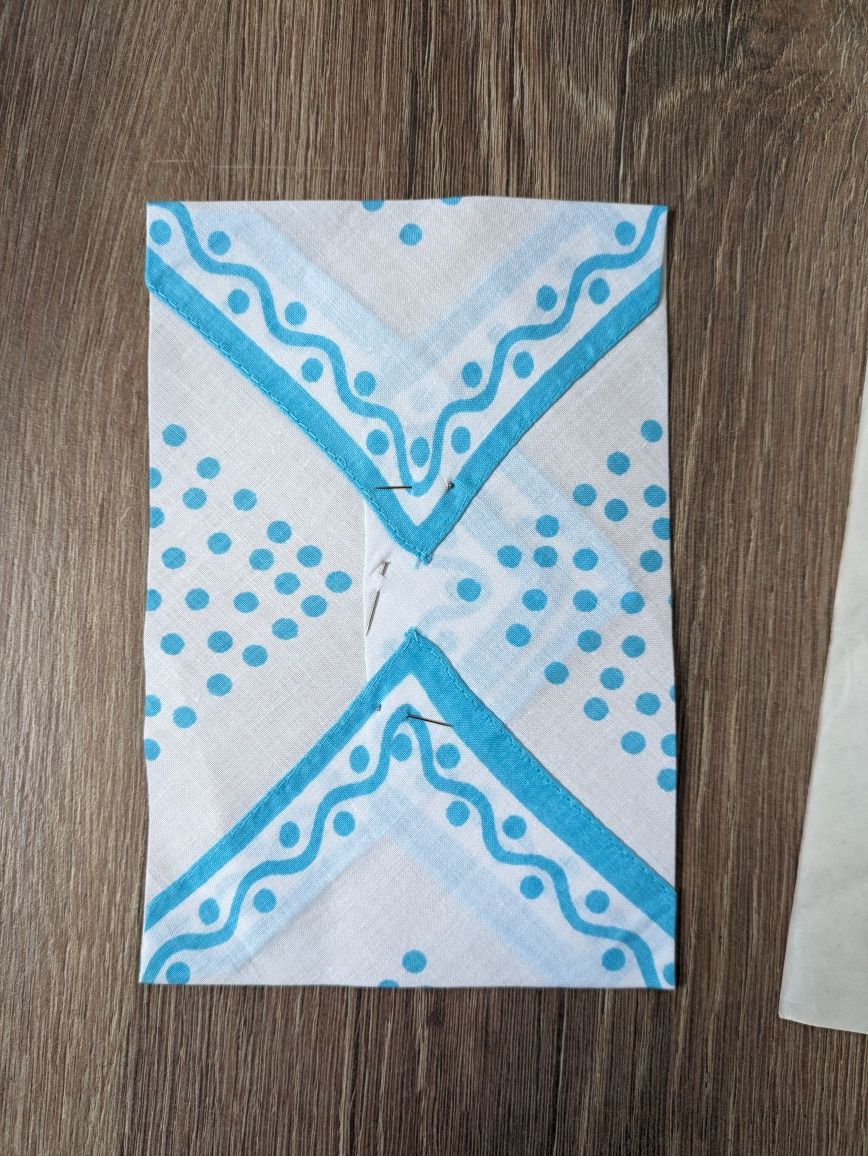 Памучни носни кърпи Нови