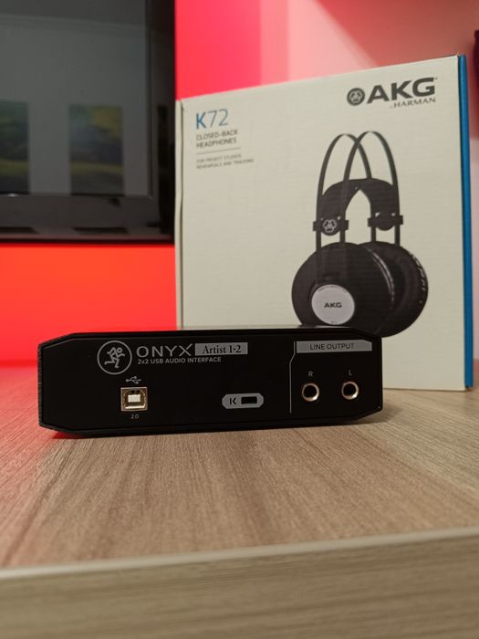Interfață audio Mackie Artist 1-2 + Căști AKG K72