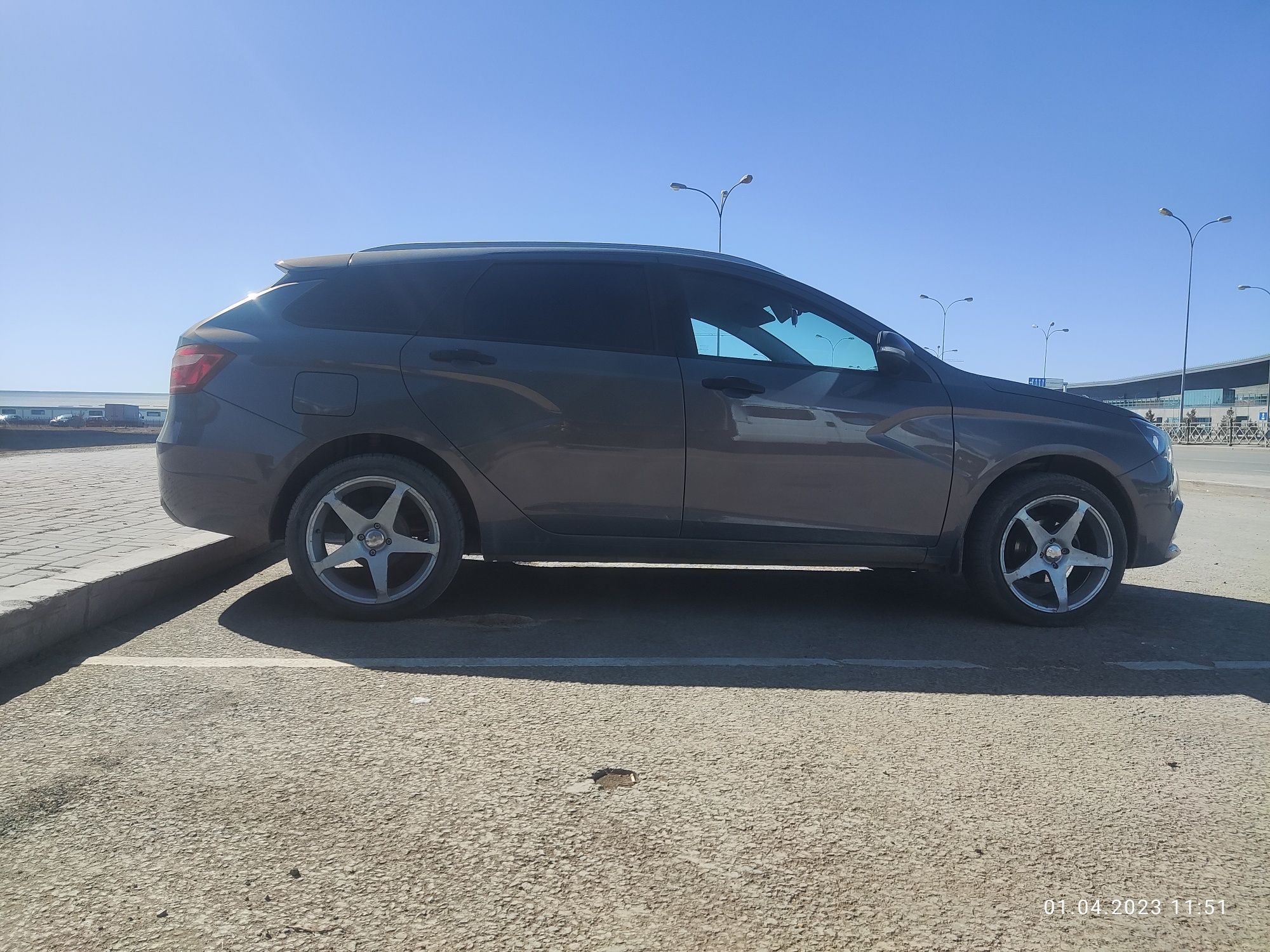 Срочно Lada Vesta SW.