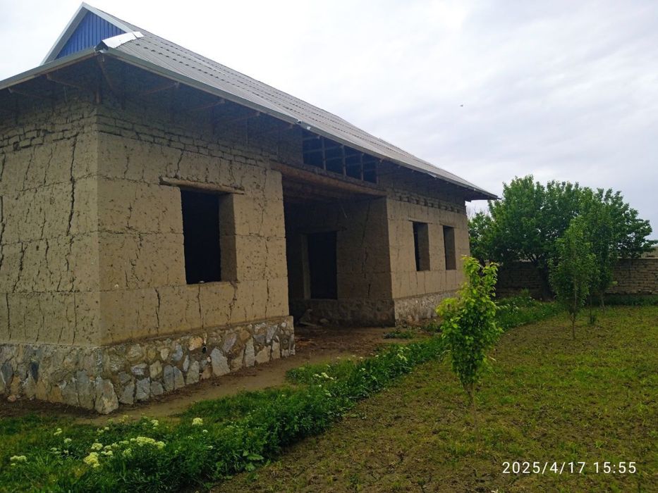 Навбахор тумани, Гулистон махалласида уй сотилади.