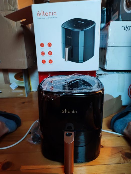 Friteuza cu aer cald Ultenic K10, Friteuza cu aer 5 L cu 11 programe,