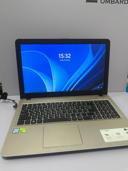 Ноутбук Asus #АК23625