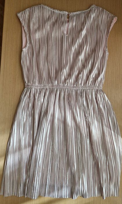 Детска рокля H&M, р-р 140