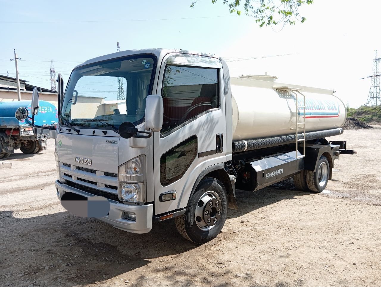 Isuzu Vadavoz 2010 yil