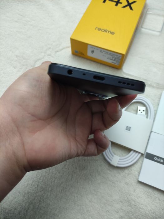 Realme 14x 128GB/6GB 5G 3г. ГАРАНЦИЯ с два подаръка
