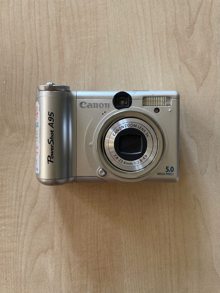Camera foto CANON PowerShot A95, impecabilă, perfect funcțională