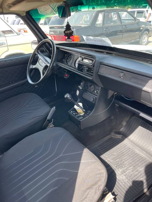 Vaz 2107 sotiladi