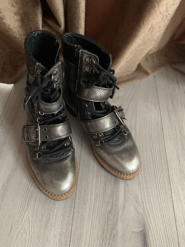 Ghete de dama din piele naturala 39