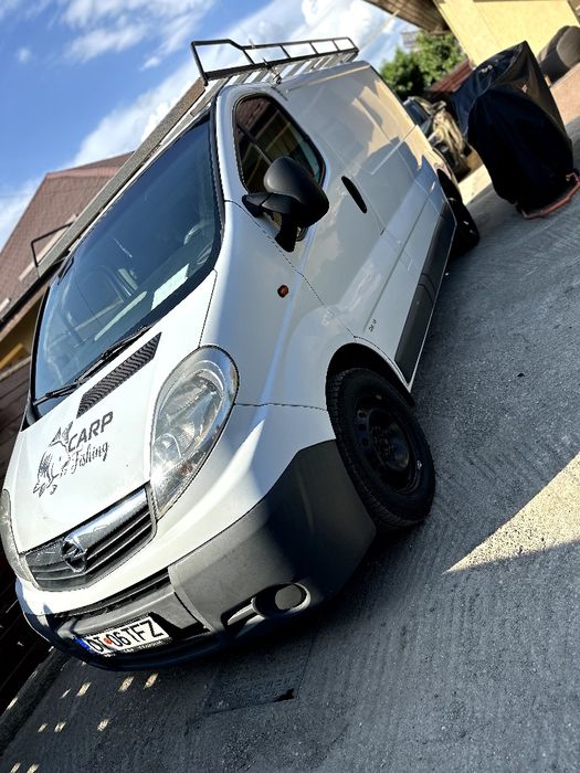 Vând Opel vivaro 2008 2.0 motor schimbat