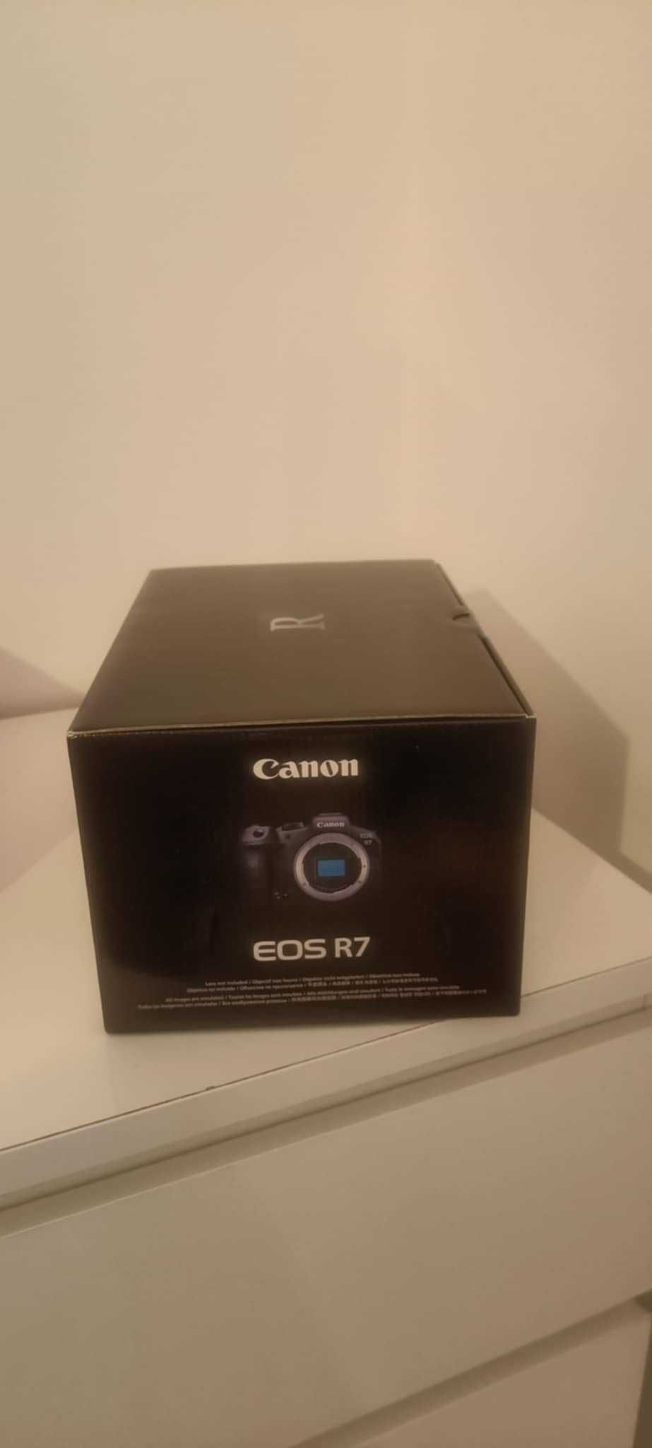 Фотоапарат Мirrorless Canon EOS R7, Body, 32,5 MP, Черен