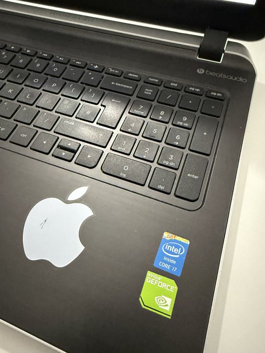 Laptop HP i7 perfecta stare