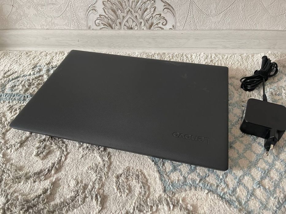Srochna! Lenovo IdeaPad 15,6. Core-i3.