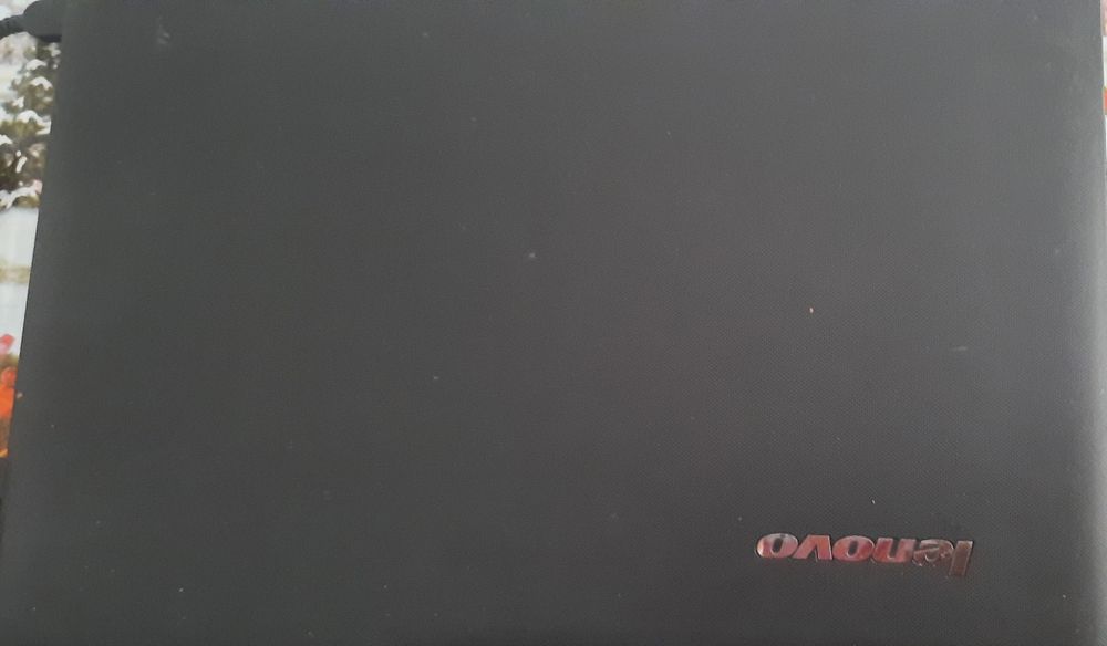 Lenovo core i3/1 Tb