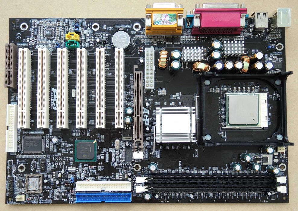 Sapphire 845AS4 Intel i845D Socket 478 Testat