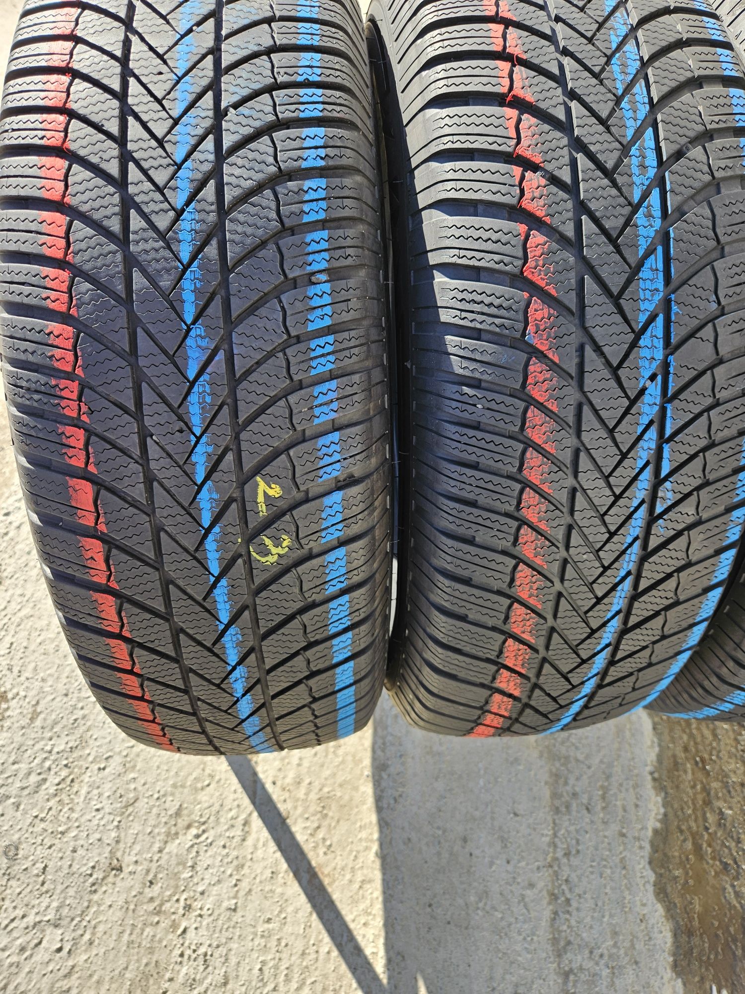 Vând anvelope 245/70/16 245/70r16 BRIDGESTONE