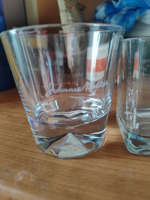 3 броя чаши Johnnie Walker