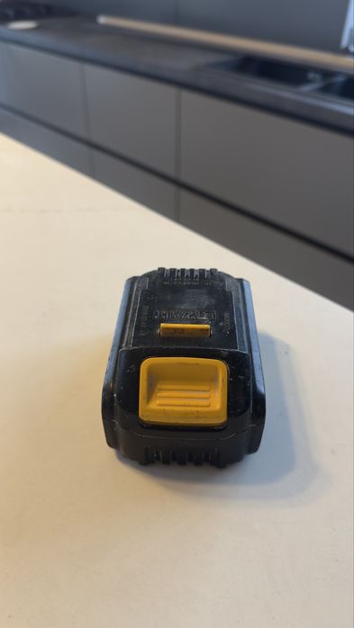 Baterie Dewalt 18v 4Ah