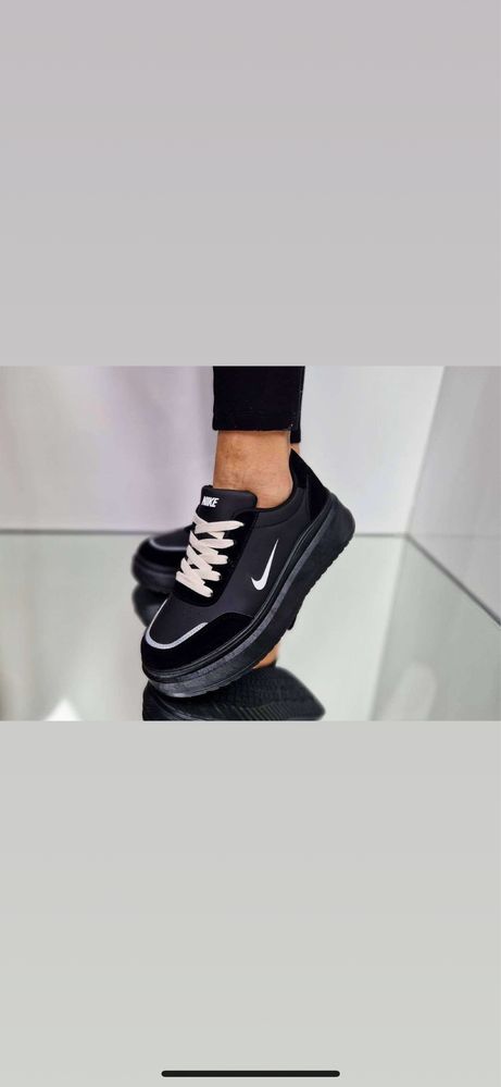 Дамски обувки NIKE