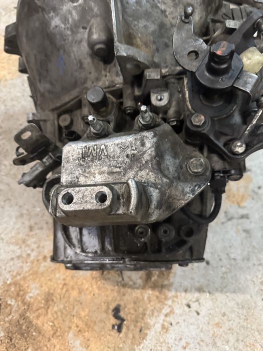 Скоростна кутия Берлинго Грандланд Х 3008 6 скорости 1.5 1.6 20MB48