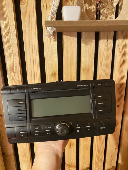 CD/AUX Player original Škoda Octavia 2 2004-2007