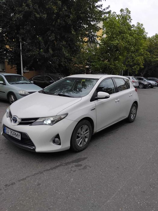 Toyota Auris Hybrid