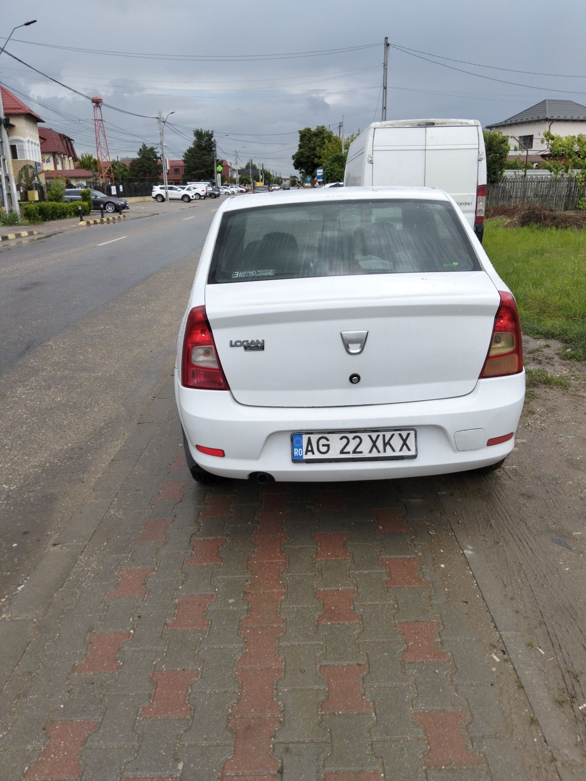 Logan 2012 Bolț Uber