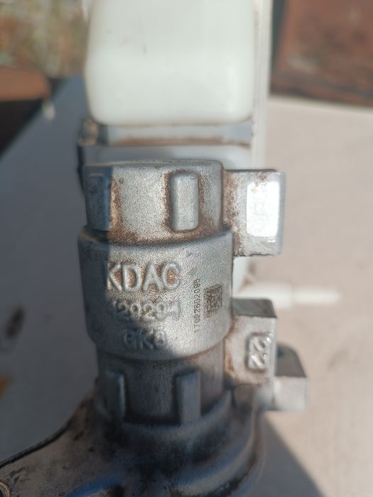 Продам главный тормозной цилиндр равон р3