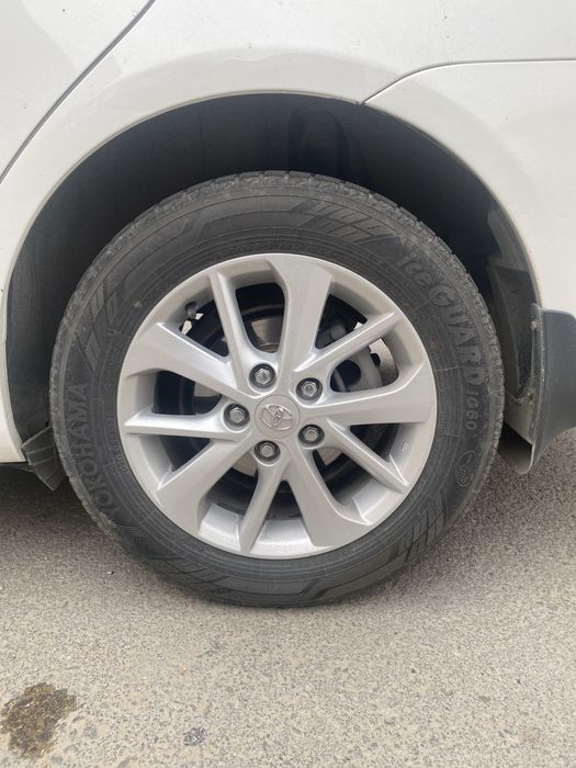 Yokohama Ice Guard IG60 205/60 R16 96Q без шипов