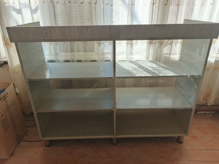 Magazin uchun mebellar