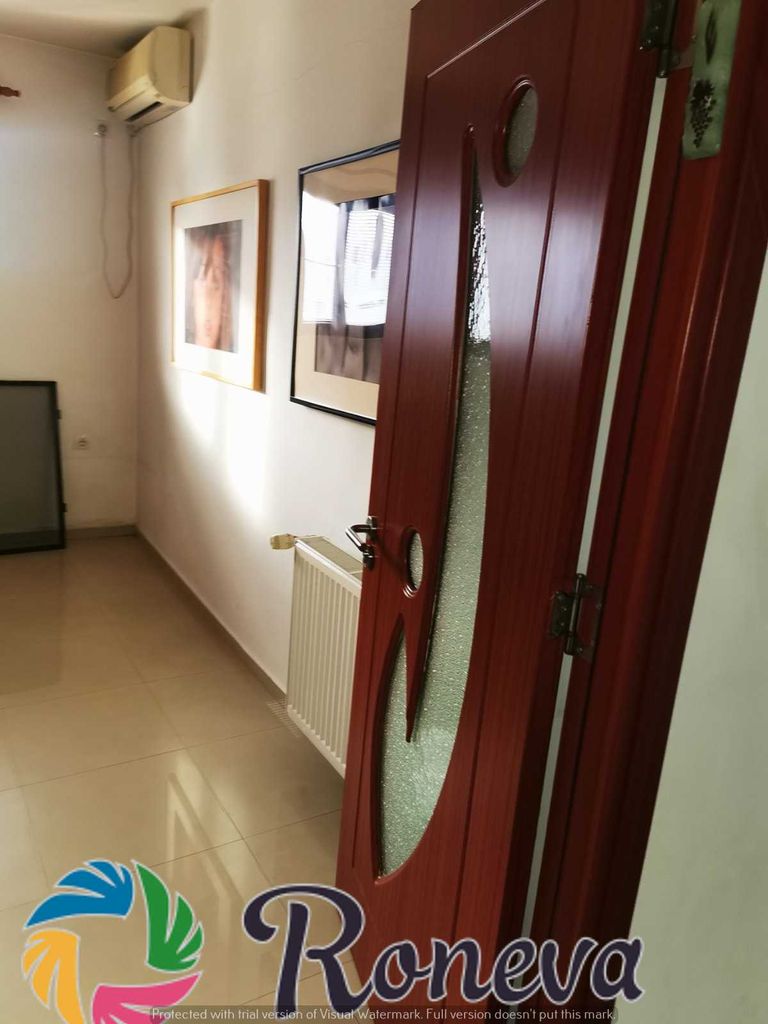 Продава се Къща в Тутракан - 348 кв.м за 696 €/кв.м - Снимка #1