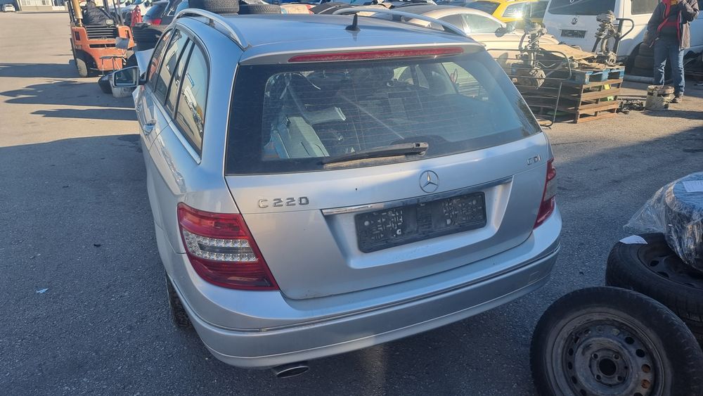 На Части W204 C220cdi Avantgard 170кс OME 651 двигател 2011 facelift