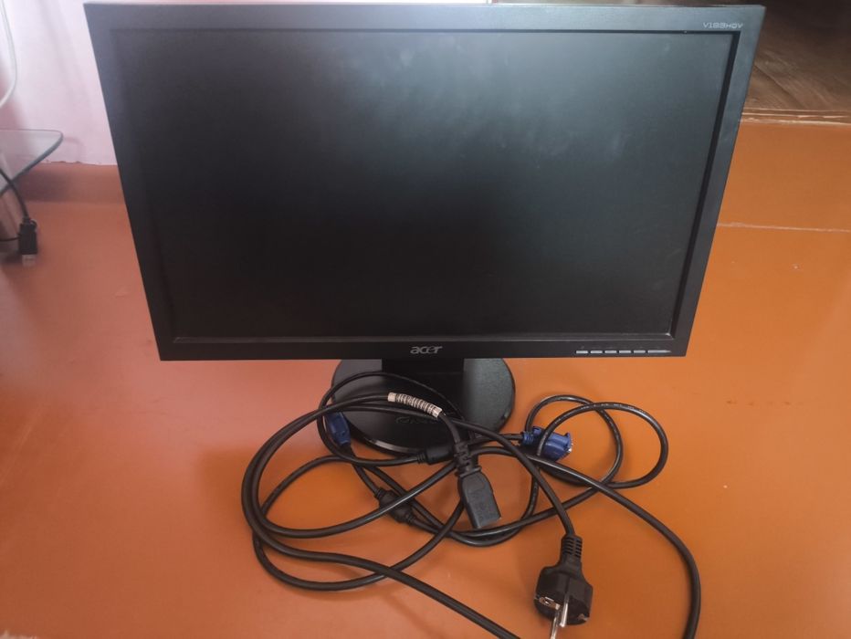 Монитор в хорошем состоянии