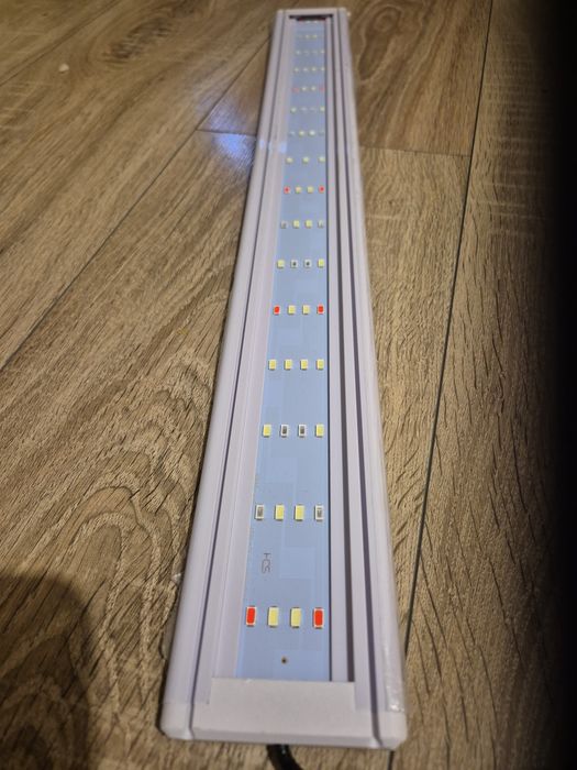 Lampa acvariu, 20W, 60 cm, full spectrum, bracheti