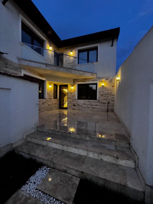 Casa de inchiriat 5 cam 3 bai nemobilata ideala sediu firma birouri