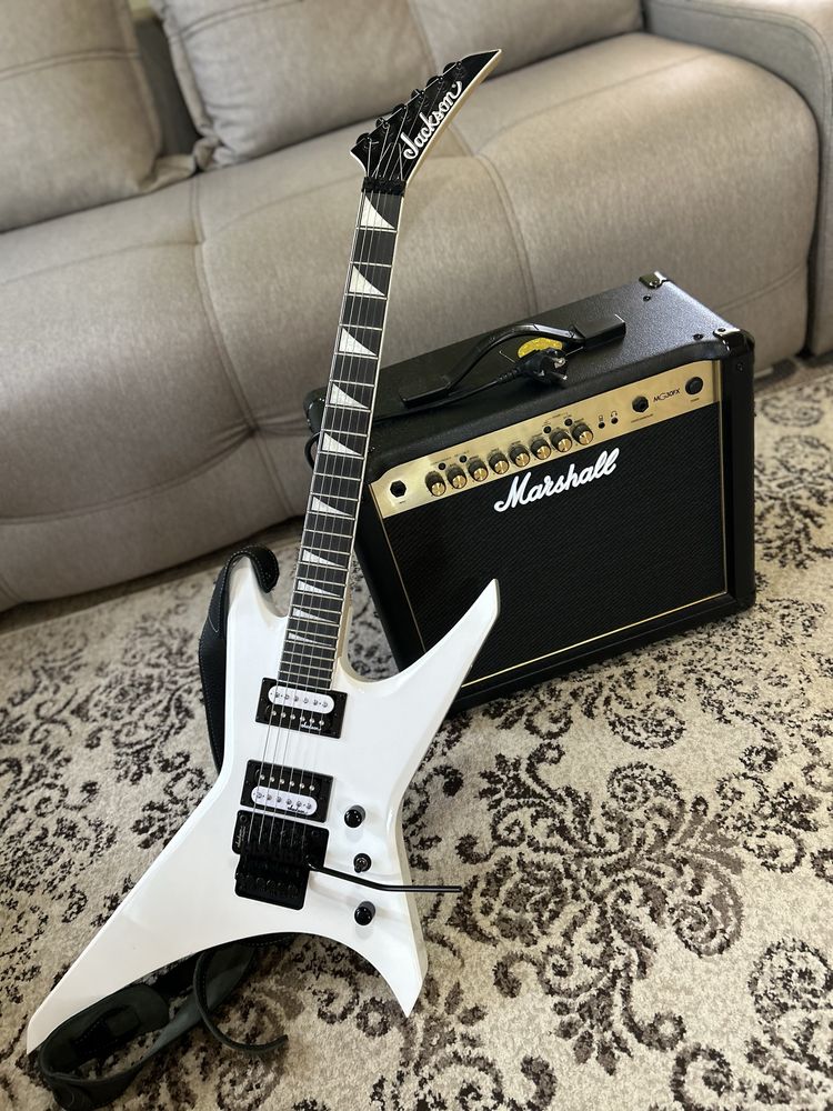 Vând chitara electrica si amplificator