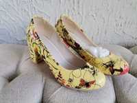 Pantofi dama stil floral