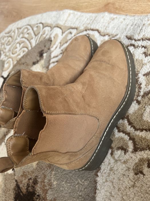 Botine/Ghete Bershka