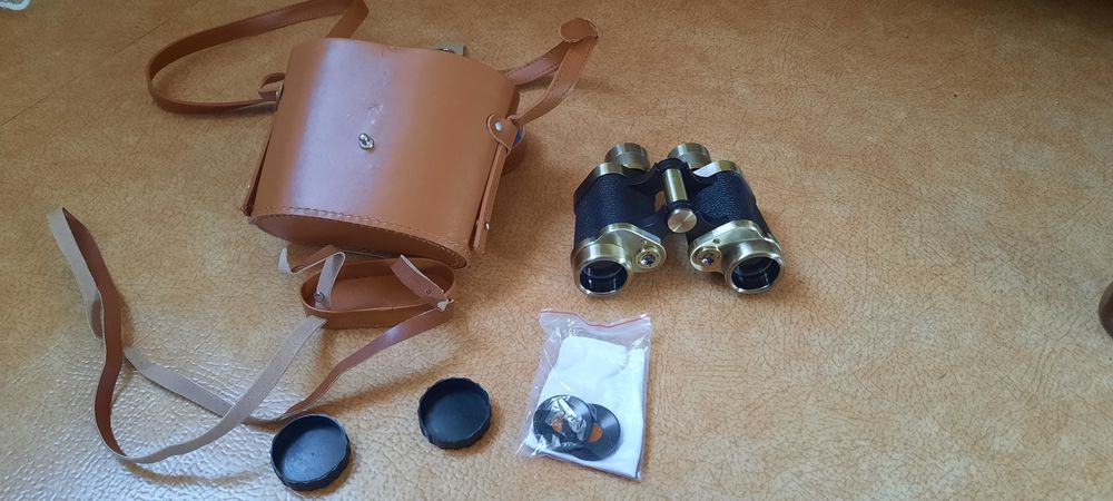 Бинокль восьми кратный