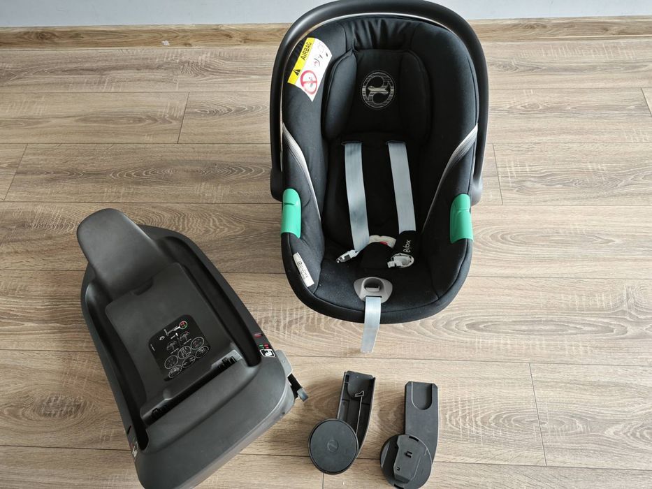 Комплект столче за кола Cybex, база и адаптори